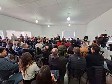 Miguel Fernandez en la apertura del encuentro de concejales realizado en Villa Gesell