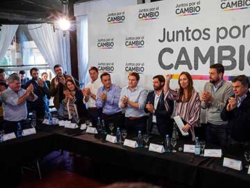 El final del encuentro, que encabez Maria Eugenia Vidal