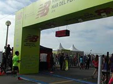 El arribo de Benitez en Mar del Plata (Foto L Fernandez)