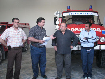 Tavarone, Erneta y Alvarez entregan el Cuartel a Cejas