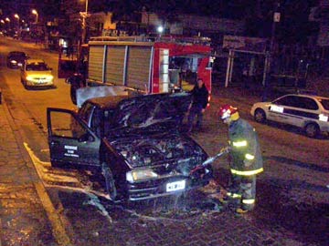 La imgen del trabajo de los Bomberos (foto prensa Bomberos)