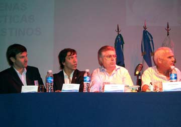 Alvarez Torres, Perez y Meyer durante la Clausura