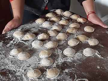 Cocinas familiares: al igual que la marca Hecho en Gesell, contribuyen a las producciones 