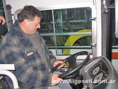 Como chico con zapato nuevo.. Pereira en una de las nuevas unidades        