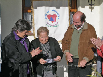 irene frick y Martinez Salas entregan el subsidio, fue hoy jueves