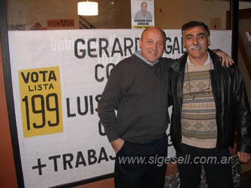 Gerardo Galli y Luis Villarreal en las puertas de su nuevo local