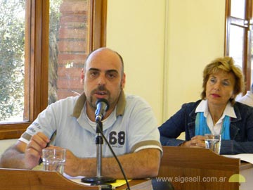 Fernando Esteban y Mabel Sarmiento. Criticos contra el aumento a Ecoplata