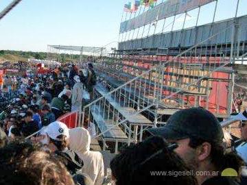 por precaucin evacuaron media tribuna (foto de lectores de Si Gesell)