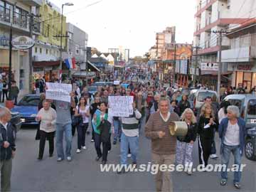 La manifestacin en plena avenida 3    