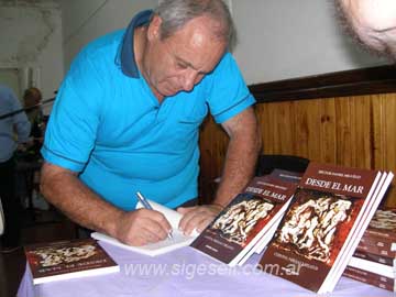 Hector Miguelez, en la presentacin local del libro