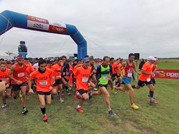 La prueba de la casa de deportes, en una de las largadas (Foto Laura Fernandez)