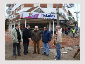 Erneta y Castellani en plena obra (foto Prensa MVG)