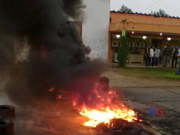 Piquete de vecios reclamando por seguridad