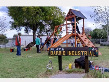 Uno de los dos juegos que se instalaran, donados por el Rotary (Foto e info S. Pavan)