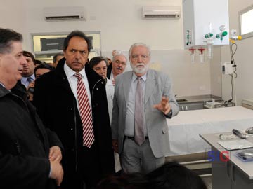 Scioli recorre las instalaciones del hospital